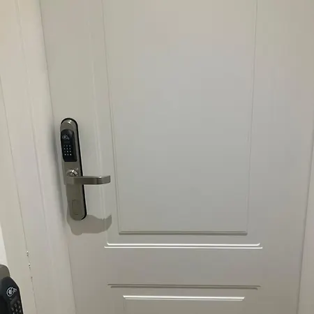 Esquilino Δωμάτια σε οικογενειακή κατοικία