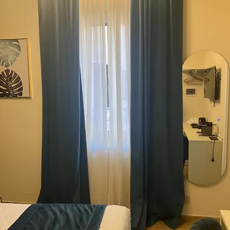 Δωμάτια σε οικογενειακή κατοικία Esquilino *